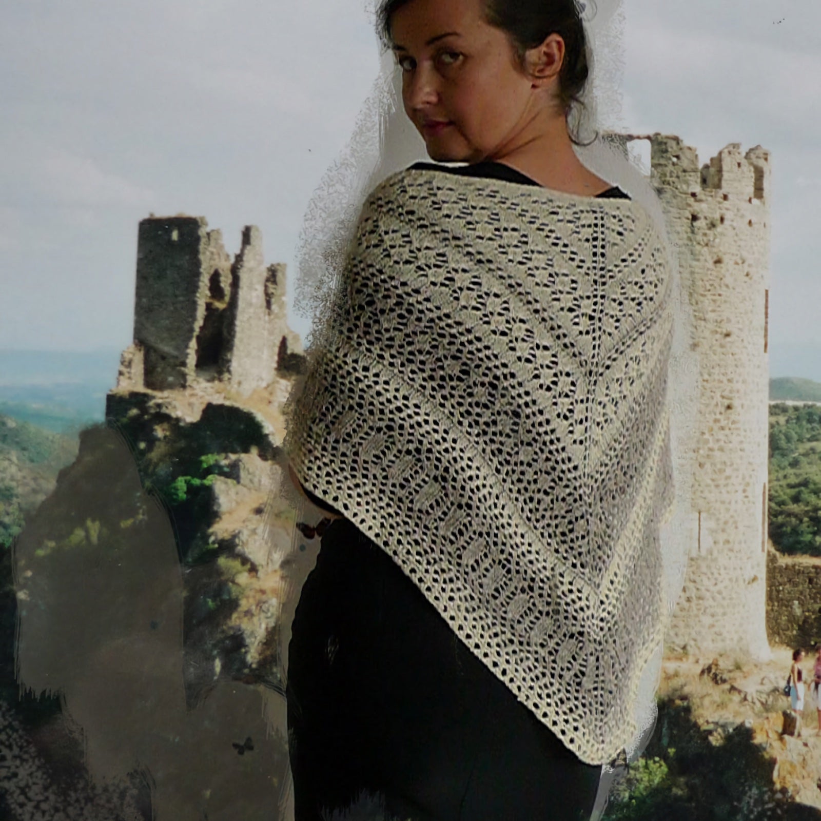 Icelandic Shawl from the Cathare People